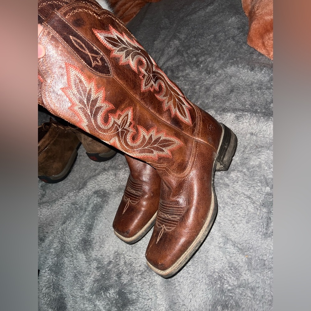 Women’s Ariat cowboy boots, size 8, Square toe